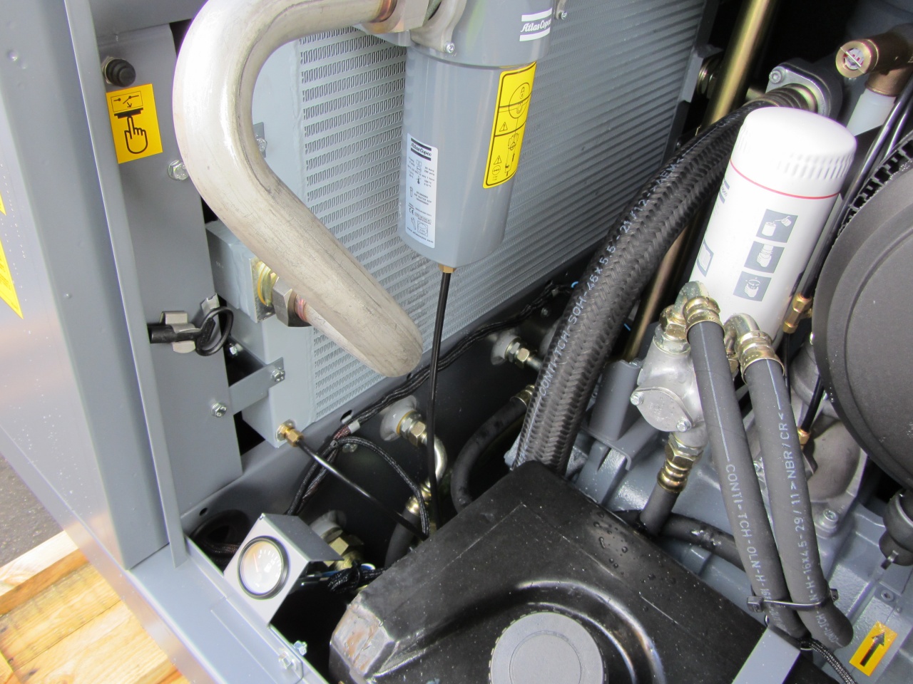 Дизельный компрессор Atlas Copco XAHS 146 DD на шасси
